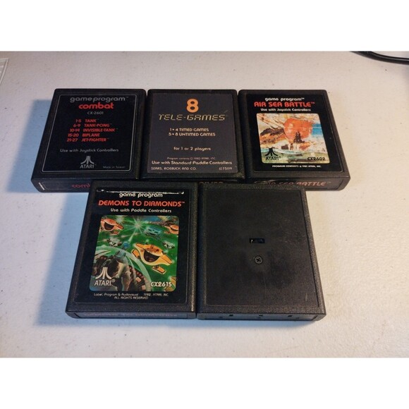 Atari 2600 Lot Of 5 Games - Tested & Work - Defender, Demons To Diamonds, Combat - Picture 1 of 3